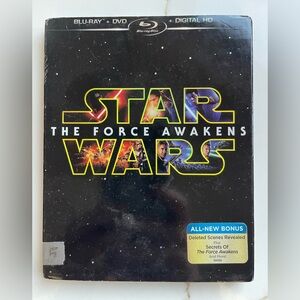 Star Wars: The Force Awakens Blu-ray + DVD + Digital HD
